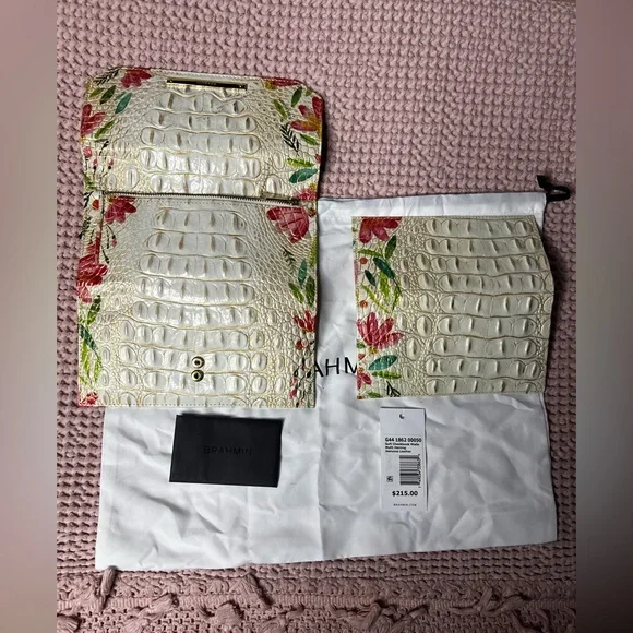 Brahmin soft Checkbook Wallet with Dustbag - Picture 2 of 13